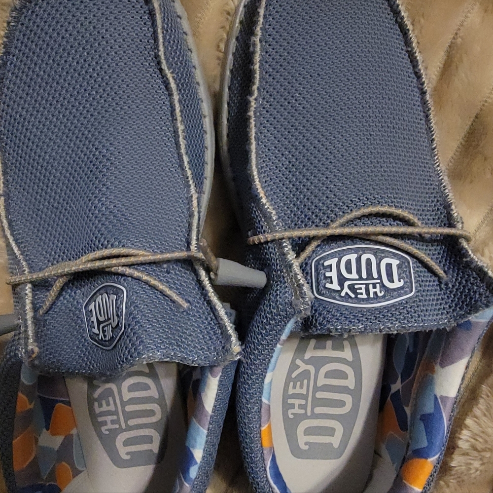 Hey Dude Men's Textured Blue Shadow Loafers size 9